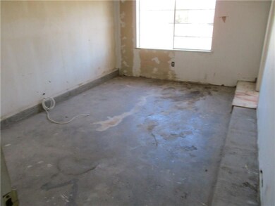 544 Riverview Cir, El Paso, TX 79915 - photo 4