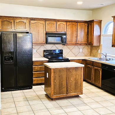 7909 Raton Ridge Ln, Arlington, TX 76002 - photo 2