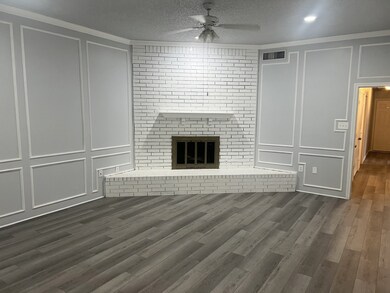 2029 Springwood Place unit B, Carrollton, TX 75006 - photo 3