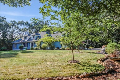 160 Woodridge Dr, Saunderstown, RI 02874 - photo 2