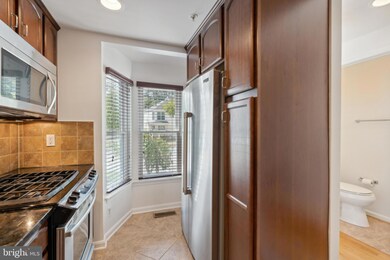 3420 Londonleaf Ln, Laurel, MD 20724 - photo 3