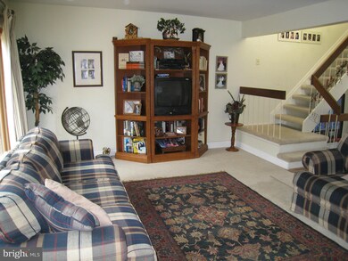 14905 Talking Rock Ct, North Potomac, MD 20878 - photo 3