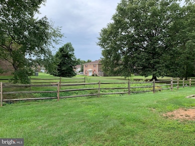 26 Belfast Dr, North Wales, PA 19454 - photo 5