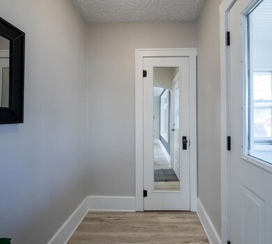5 Foyer (2)