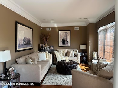 11 St Edward Ln, Staten Island, NY 10309 - photo 5