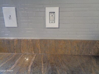 196 Spruce Run Dr, Dingmans Ferry, PA 18328 - photo 6