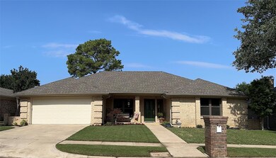 3717 Woodmont Ct, Bedford, TX 76021 - photo 2