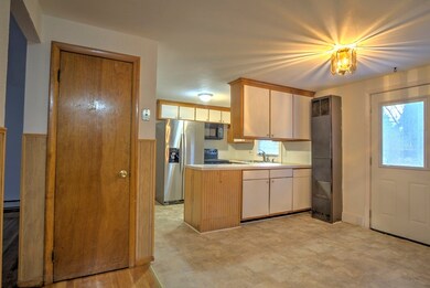 23 Tracy Cir, Amherst, MA 01002 - photo 6