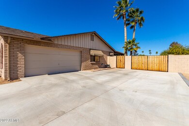 4934 W Whispering Wind Dr, Glendale, AZ 85310 - photo 7