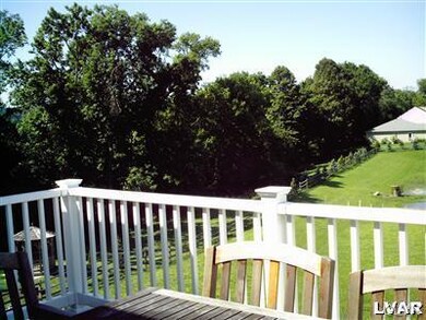 1801 Chateau Place unit D, Easton, PA 18045 - photo 3