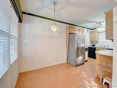 1723 Tower Dr, Ardmore, OK 73401 - photo 4