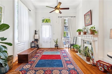 1231 Side Living