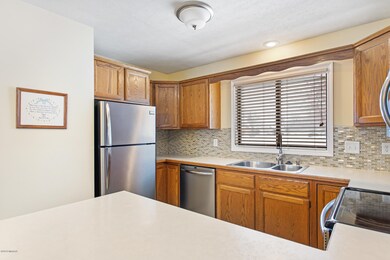 124 Parkside Dr, Zeeland (13 of 25)