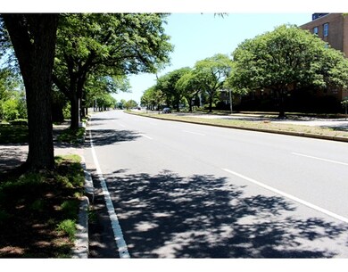 242A Quincy Shore Dr, Quincy, MA 02171 - photo 6