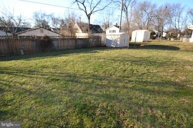 12830 Point Pleasant Dr, Fairfax, VA 22033 - photo 3