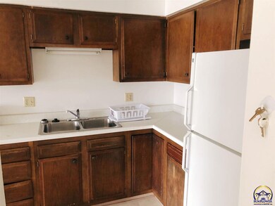 731 N Franklin St, Auburn, KS 66402 - photo 7