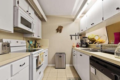 628 6th Way West Palm Beach FL-small-010