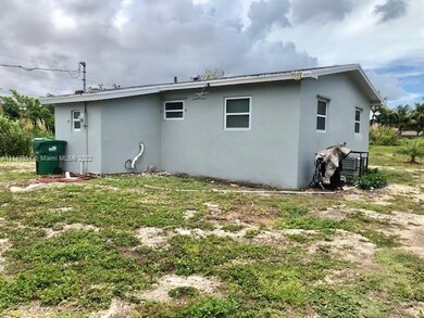 21820 SW 112th Ct, Miami, FL 33170 - photo 2