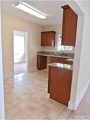 12703 S Mona Blvd, Compton, CA 90222 - photo 5