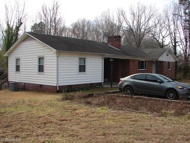 348 Oak View Ln, Asheboro, NC 27205 - photo 3