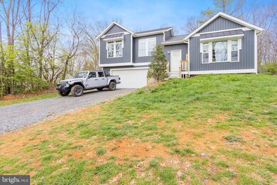 1359 Henshaw Rd, Bunker Hill, WV 25413 - photo 2