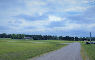 1003 Edison St, Milnor, ND 58060 - photo 2