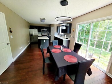 2900 Sussex Dr, High Point, NC 27260 - photo 3