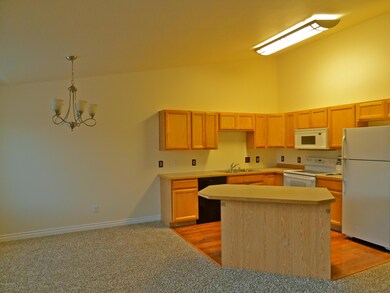 2927 Summer Wind Ct unit 136, Anchorage, AK 99507 - photo 2