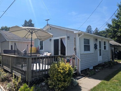 152 N Huron Rd, Au Gres, MI 48703 - photo 2