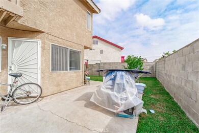 718 Grape Cir, Compton, CA 90220 - photo 7