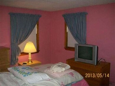 53 Summit St, Salem, MA 01970 - photo 3