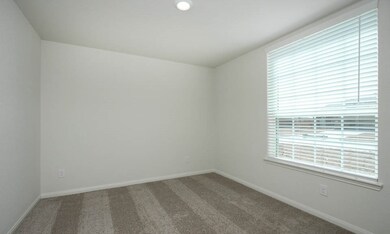 10675 Lost Maples Dr, Cleveland, TX 77328 - photo 6