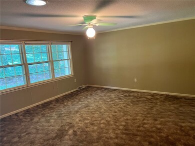 321 Woodland Cir, Pendleton, SC 29670 - photo 4