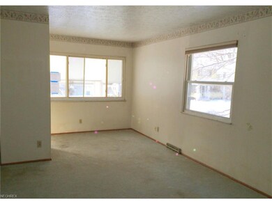 Sun drenched rooms and clean, efficient gas heat!