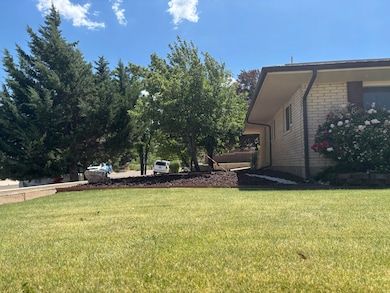 252 E Altamira Dr, Cedar City, UT 84720 - photo 4