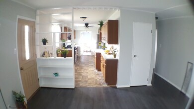 unlisted-address, Carpentersville, IL 60110 - photo 3