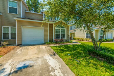 233 Grand Oaks Front