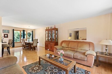 428 Gulf Rd W, South Dartmouth, MA 02748 - photo 4