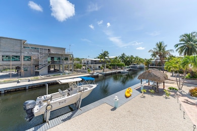 11 Center Ln, Key Largo, FL 33037 - photo 2