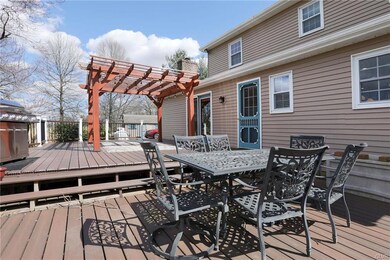 6211 Martin Dr, Zionsville, PA 18092 - photo 7