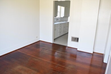 4. front room kitchen door
