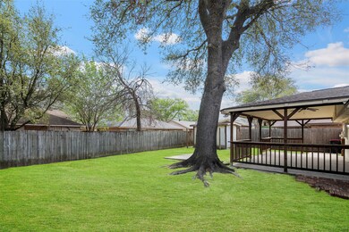 14154 Whispering Palms Dr, Houston, TX 77066 - photo 4