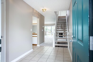 5709 Apricot Lane 009