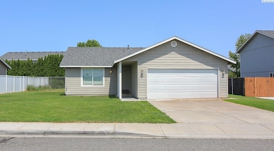 8408 Studebaker Dr, Pasco, WA 99301 - photo 2