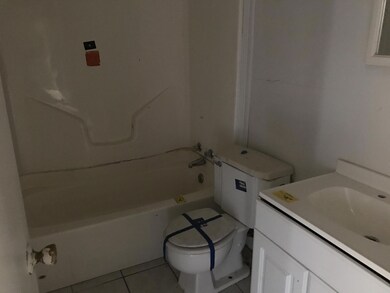 13 Chickasaw St, Laurel, MS 39440 - photo 6