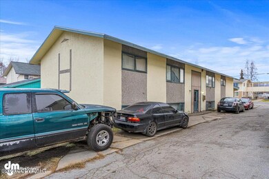 03-Front Exterior_ELI09900