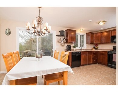 23 Rebecca Ln unit 18, Dracut, MA 01826 - photo 7