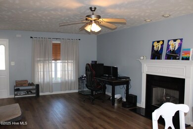 305 Trappers Rd, Hubert, NC 28539 - photo 6