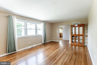 823 Grande Ln, Hockessin, DE 19707 - photo 2