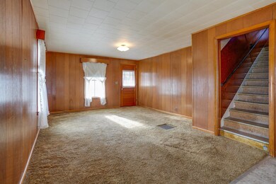 283 Missisquoi St, Enosburg Falls, VT 05450 - photo 5